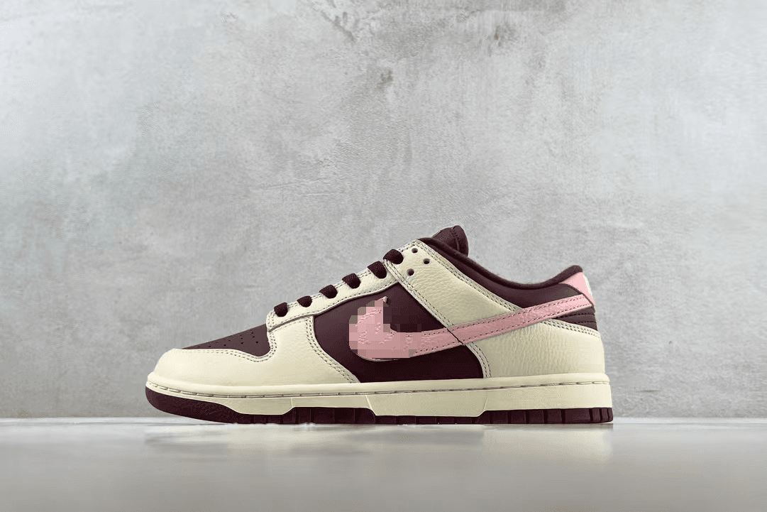 Nike Dunk Low Bordeaux Pink