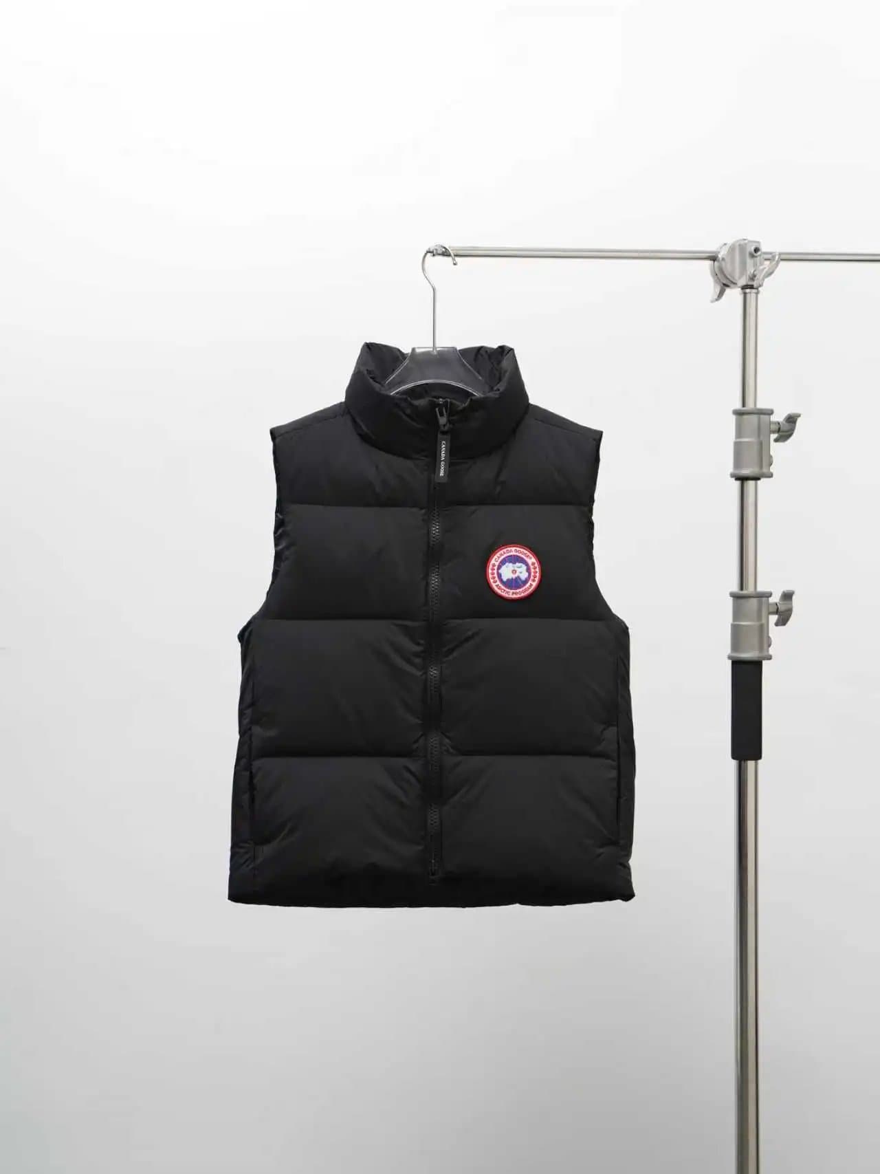 Canada Goose Puffer Vest Classic Logo