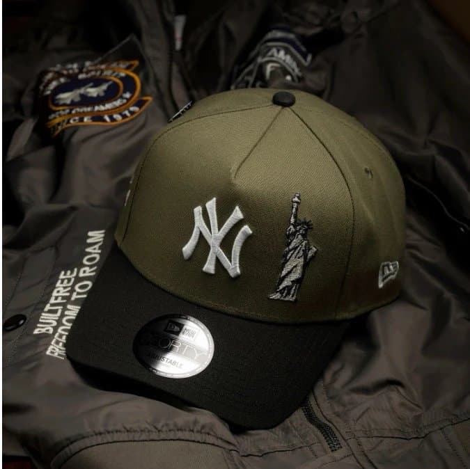 New Era × MLB 9FIFTY Snapback NY Yankees x Statue of Liberty