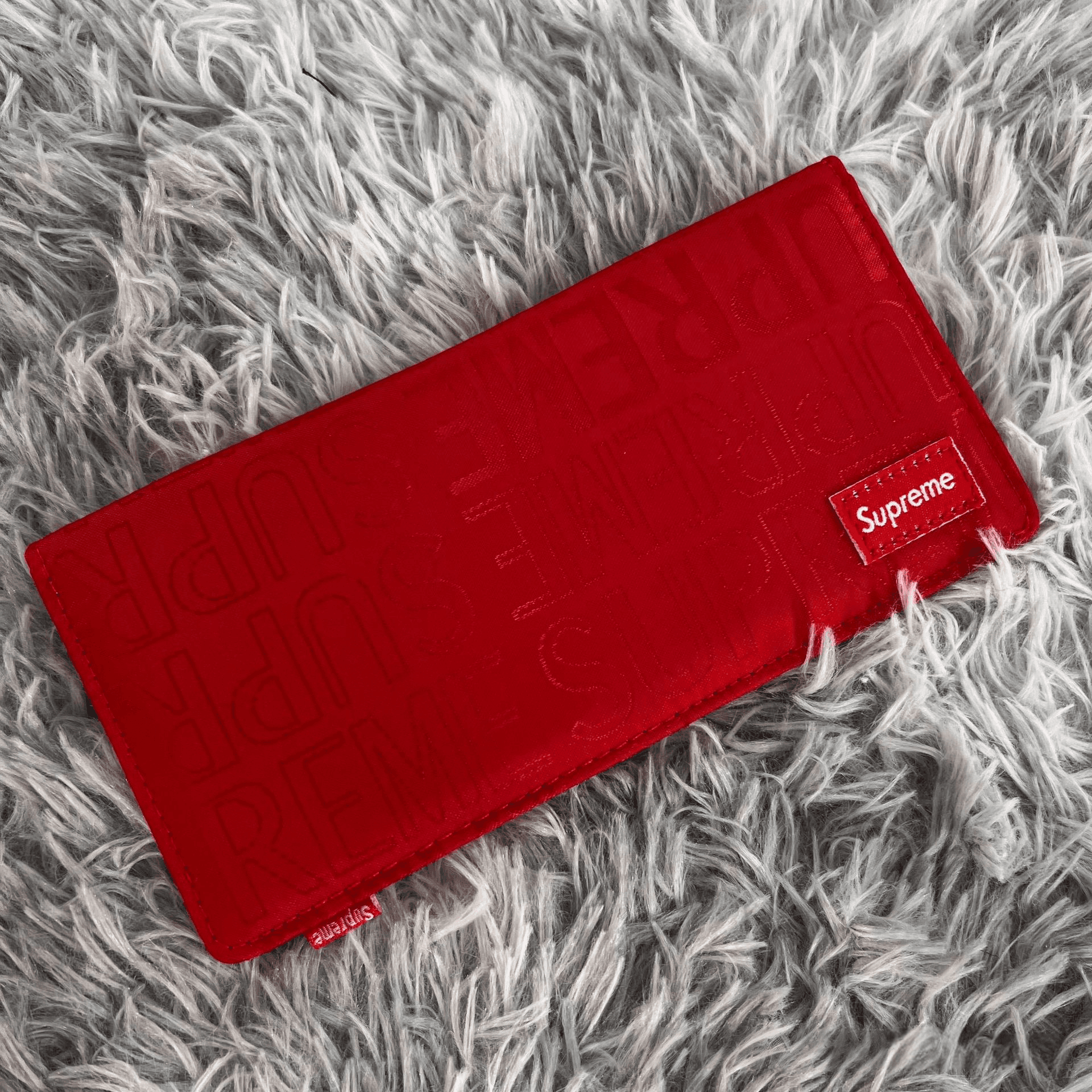 Supreme Box Logo Wallet Embossed Logo