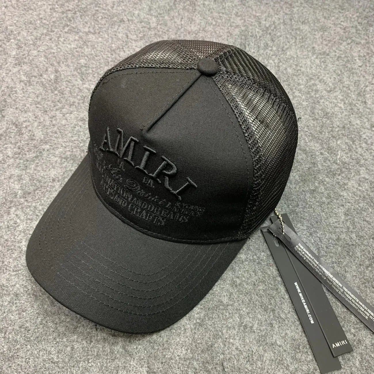 Travis Scott Trucker Cap Embroidered Logo — 均码 · 32