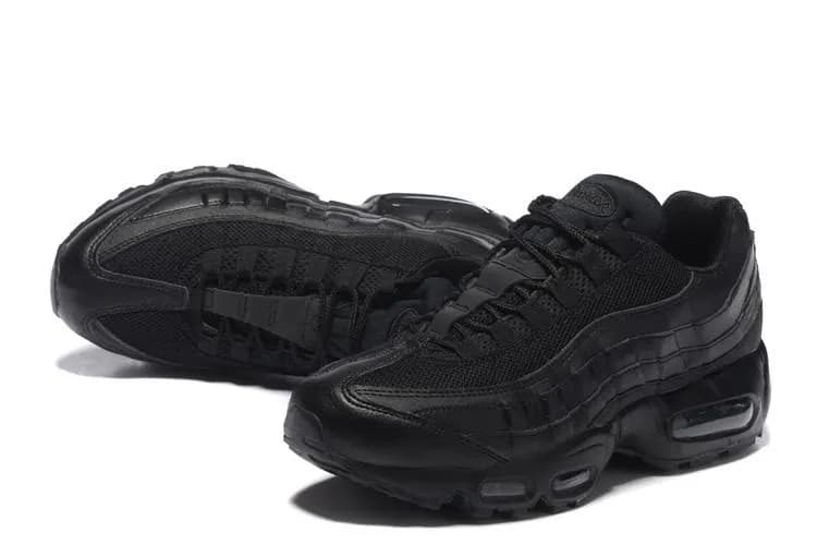 Nike Air Max 95 Black Red — 10