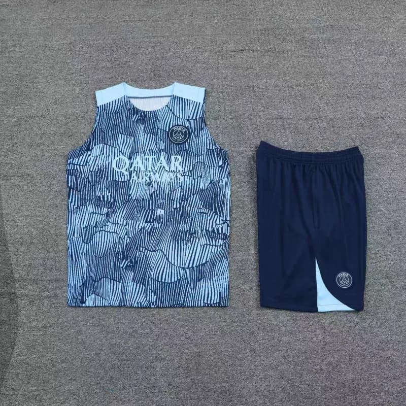 Training Set Qatar Airways Print