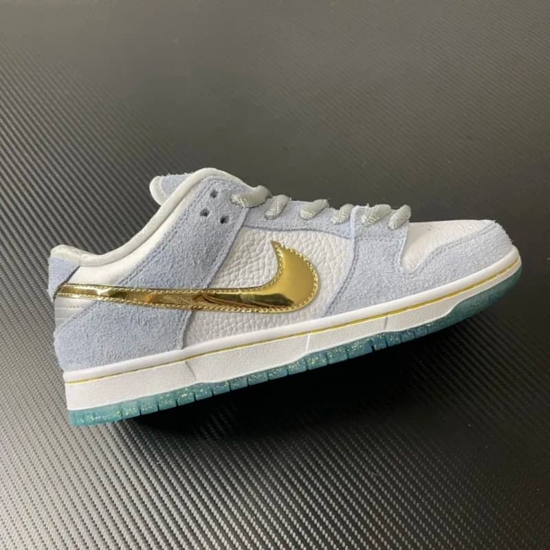 Nike Dunk Low Lunar Ice Metallic Gold