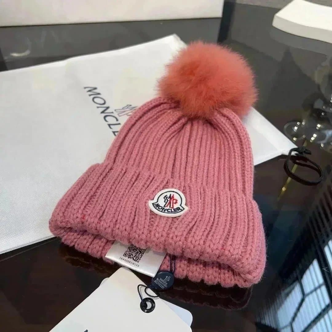 Moncler Ribbed Beanie Logo Patch — 024