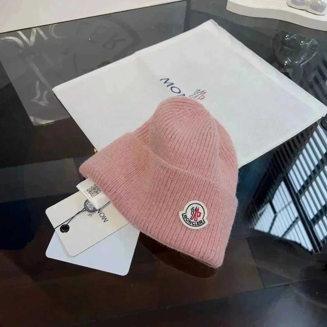 Moncler Ribbed Beanie Logo Patch — 005