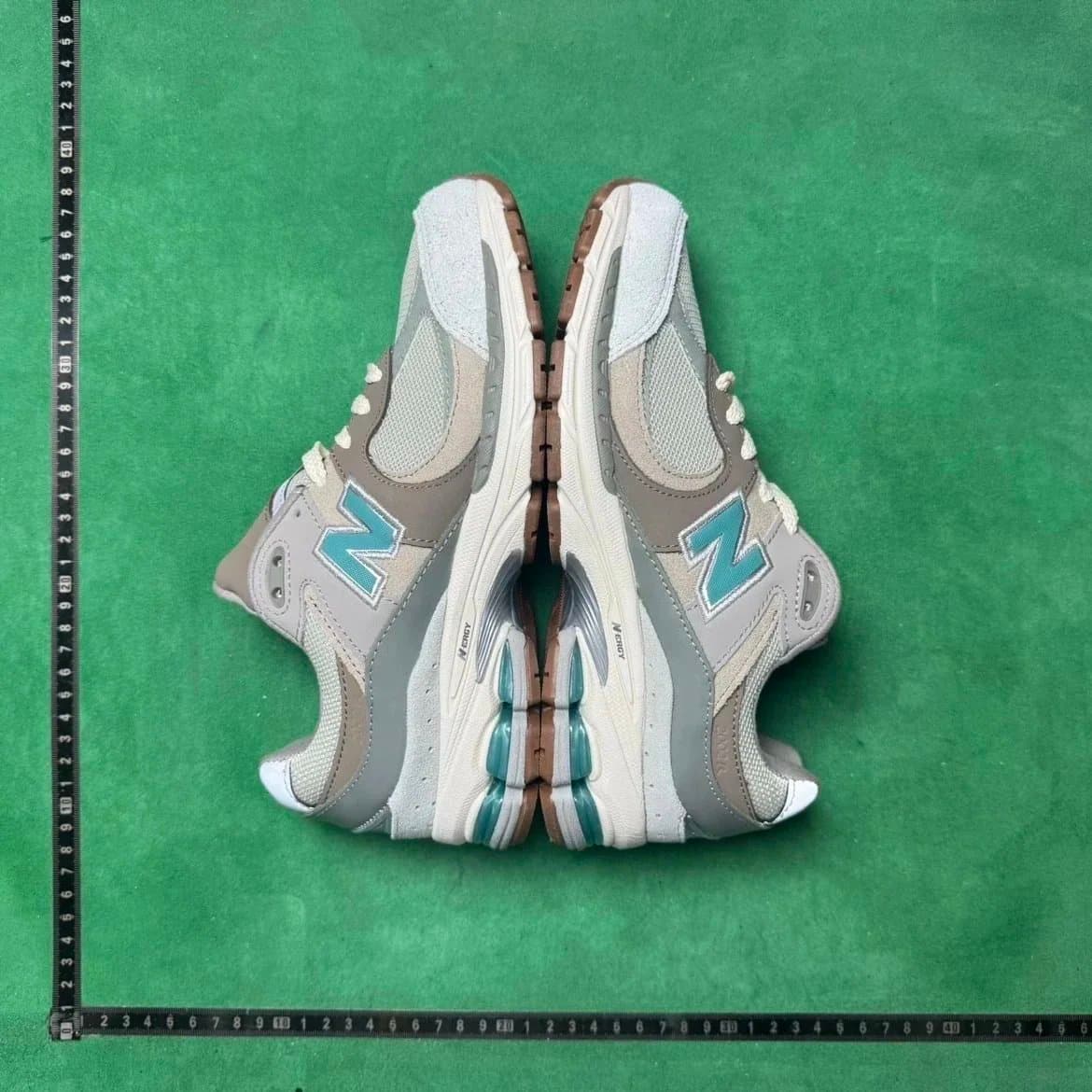 New Balance 9060 Grey Teal