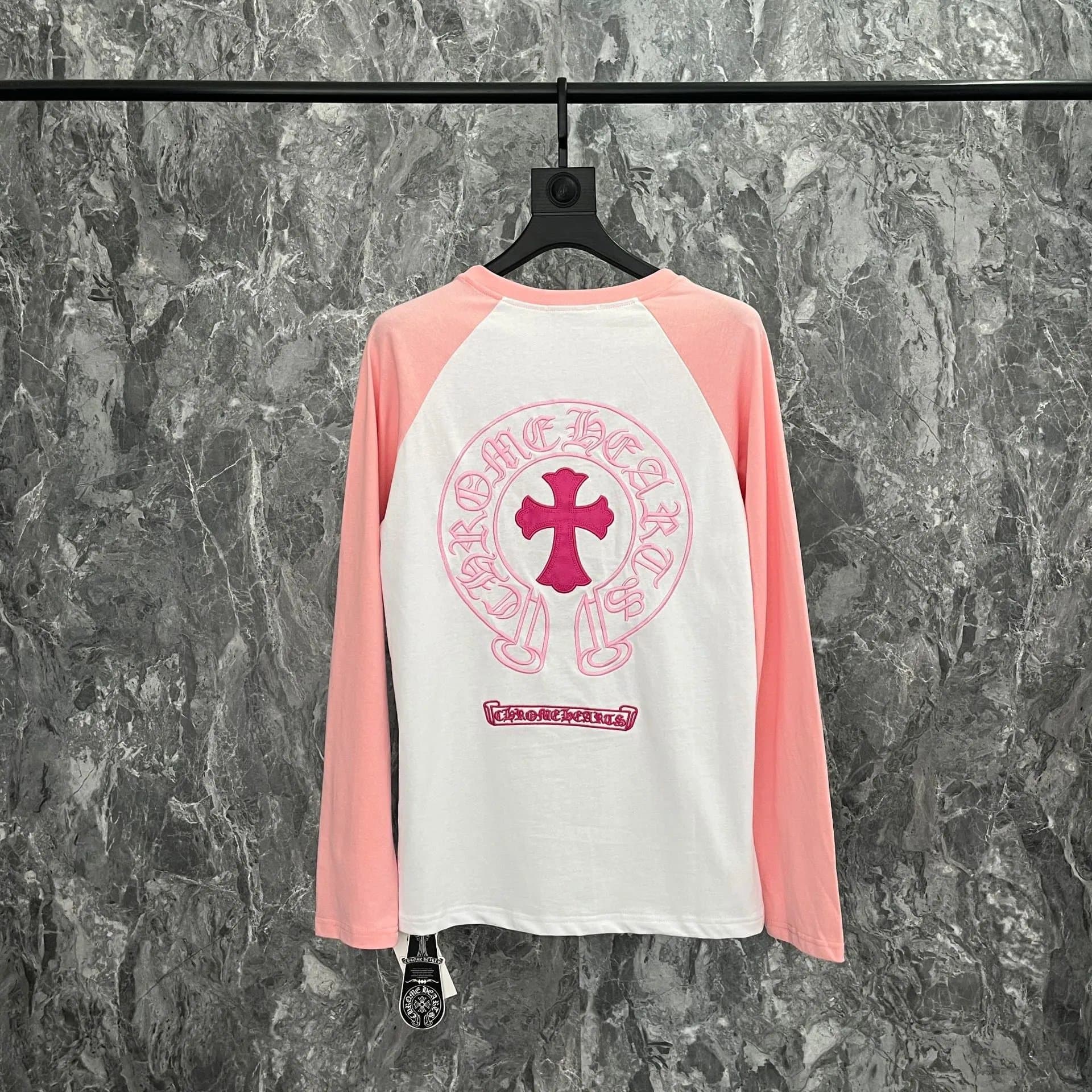 Chrome Hearts Long Sleeve Raglan Tee Graphic Print — K9007粉白拼色