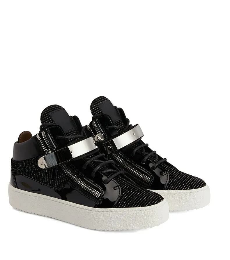 High-Top Sneaker Crystal Strap — 黑色单扣