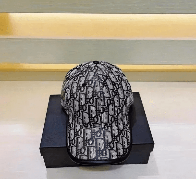 Stone Island Bucket Hat Compass Logo Patch — Dior *2
