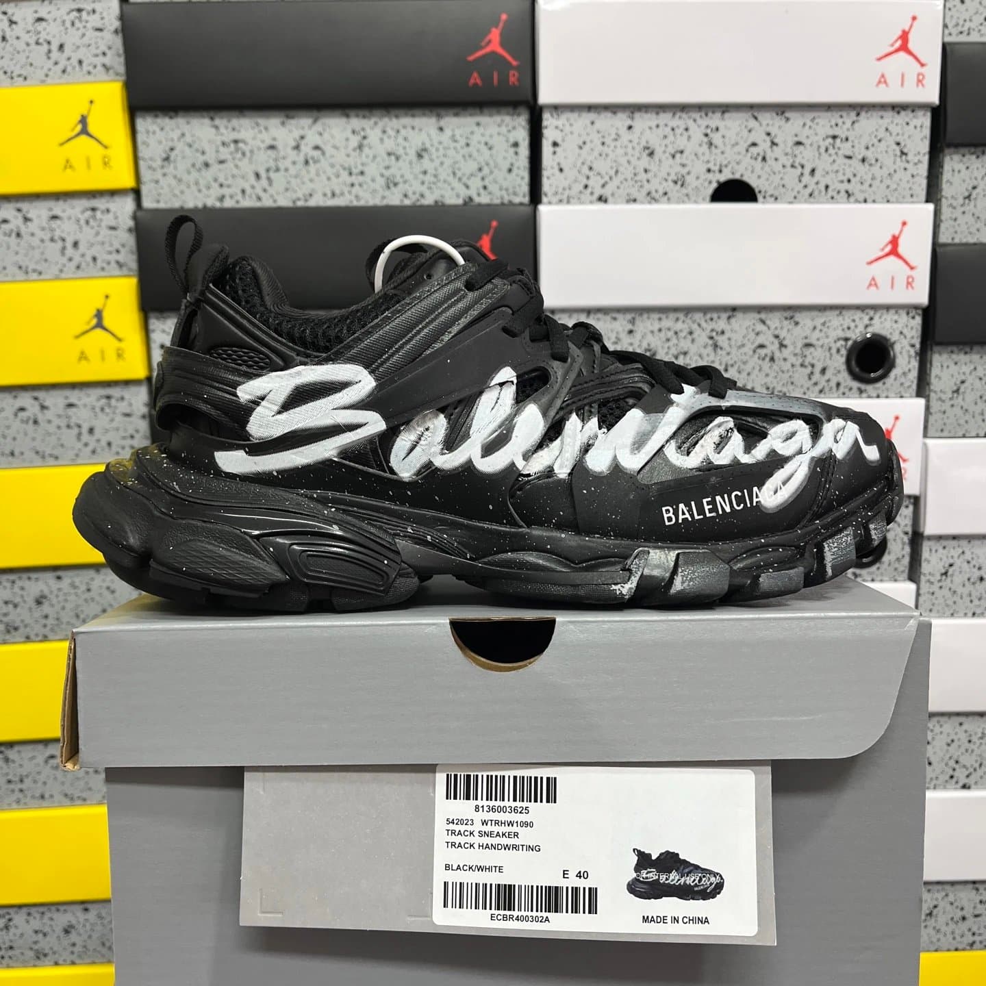 Balenciaga Track Sneaker Monocolor — VG · 黑色涂鸦 HW 1090