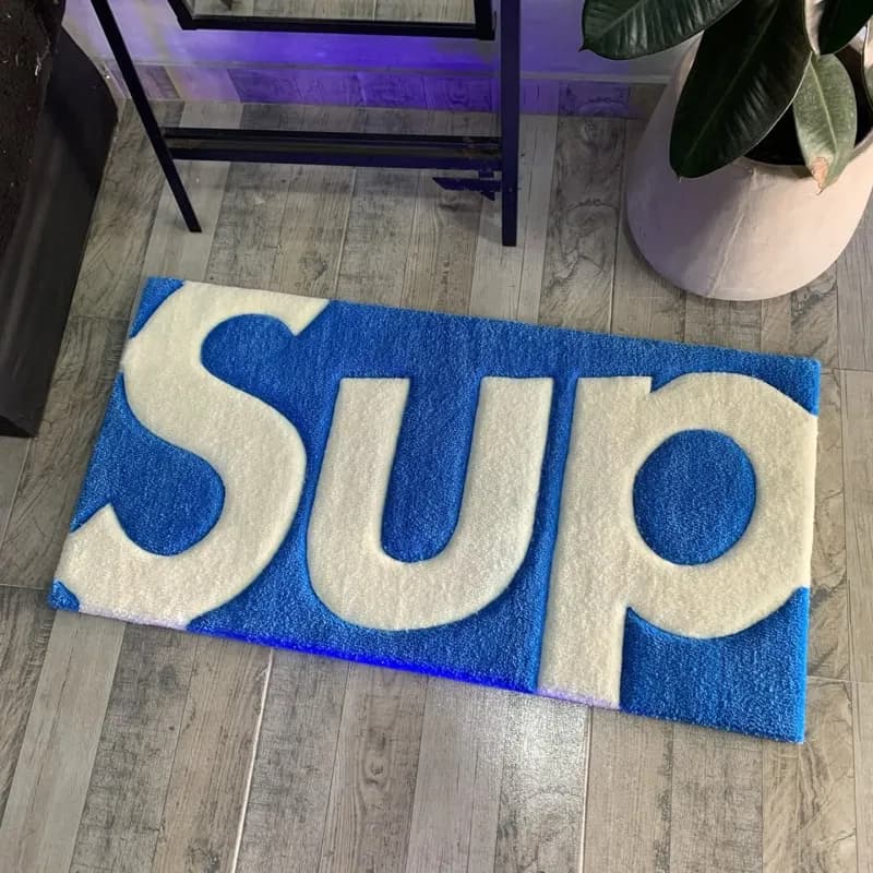 Supreme Logo Rug Box Logo