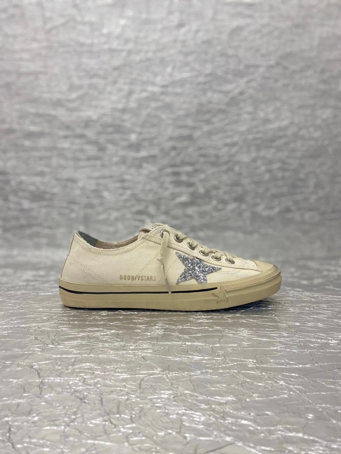 Golden Goose Super-Star Glitter Star
