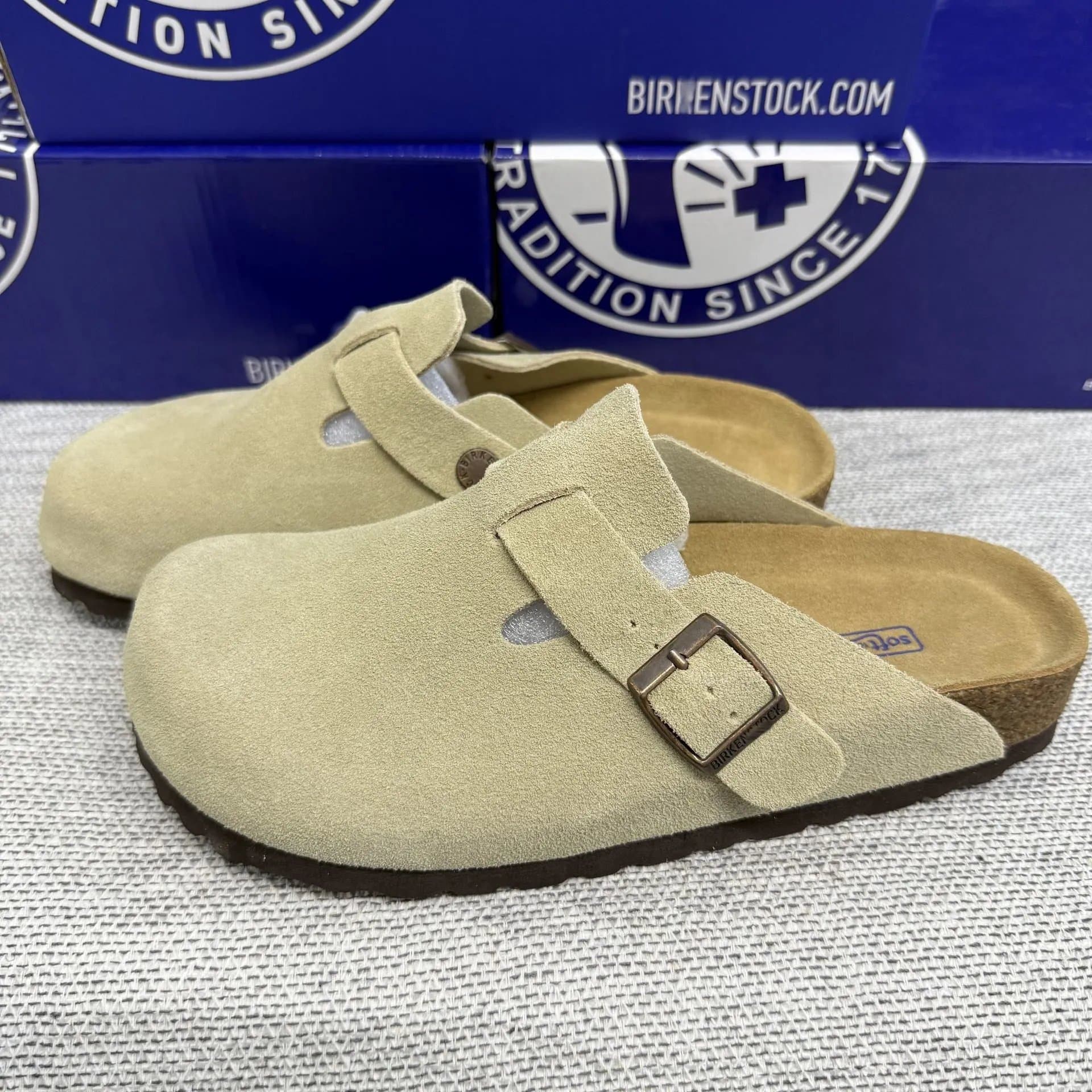 Birkenstock Boston Soft Footbed — 卡其色1