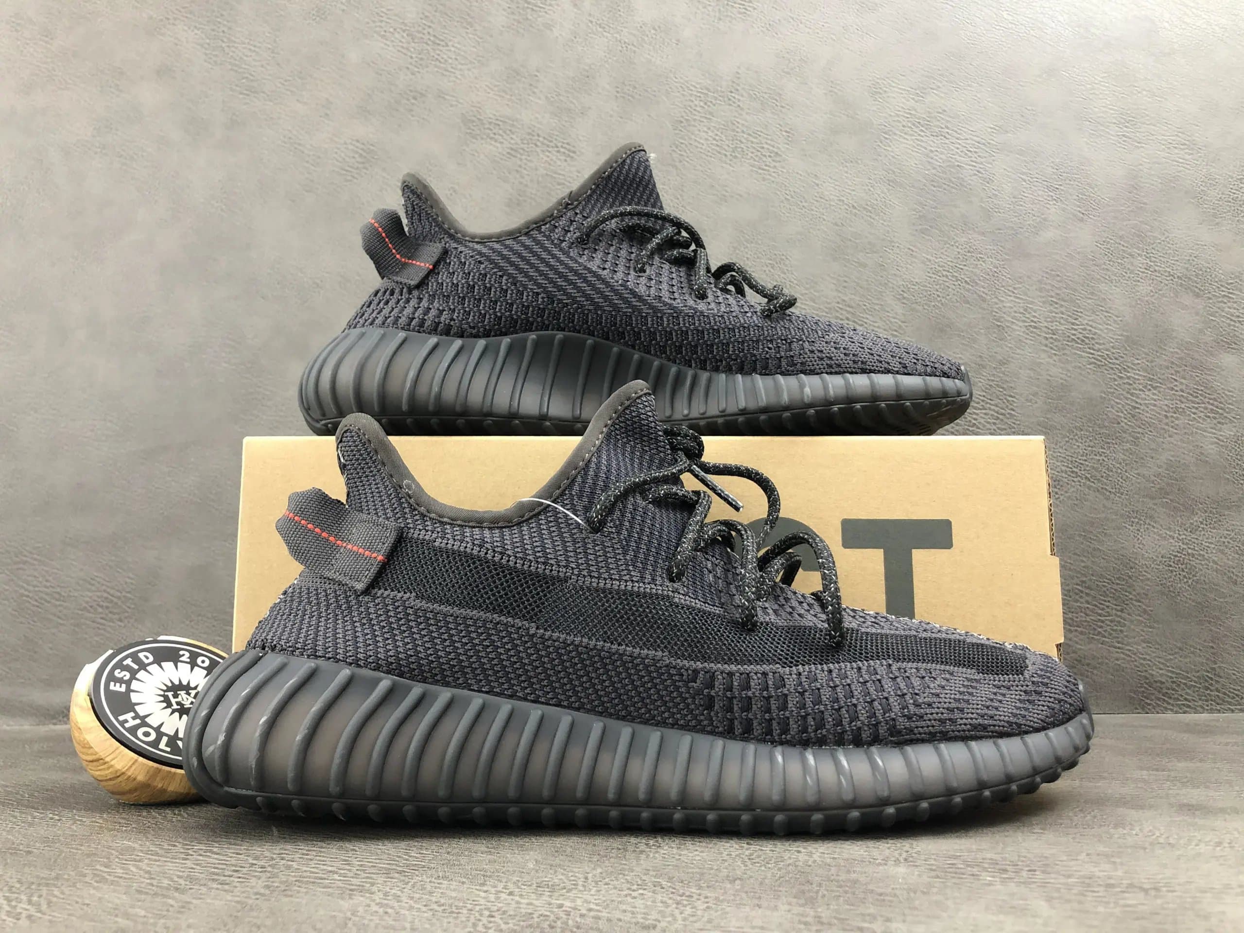 Yeezy Boost 350 V2 Zebra