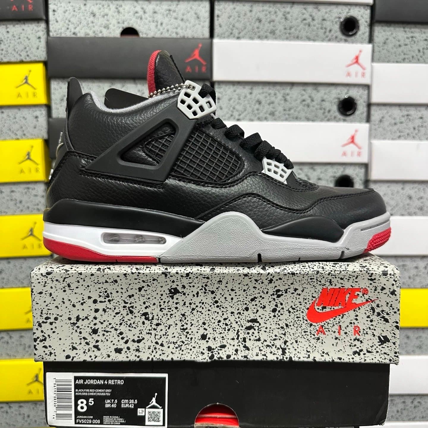 Air Jordan 4 Retro Bred
