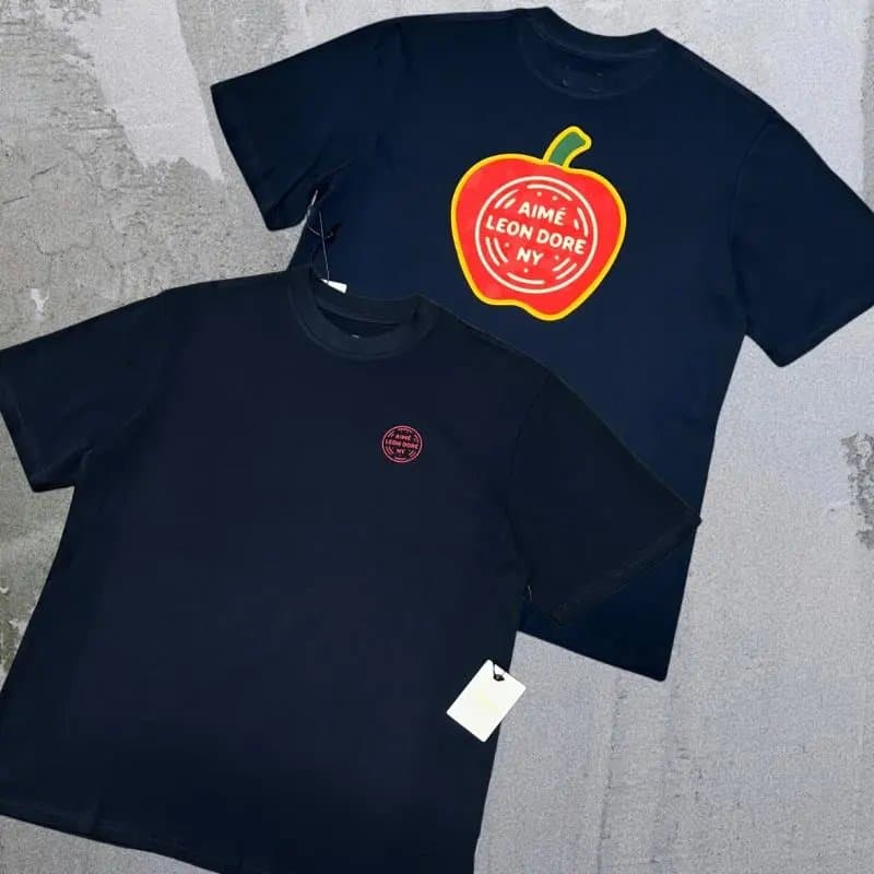 Kith × Mulberry T-Shirt Apple Logo — 宝蓝色字母苹果 A19