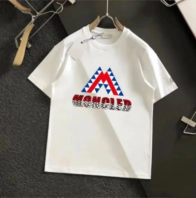 Moncler Logo T-Shirt Classic Logo Patch — cp-11