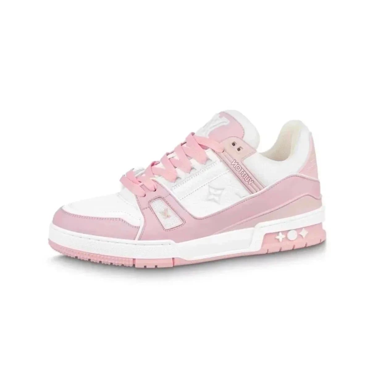 Louis Vuitton LV Trainer Monogram Embossed — 白粉