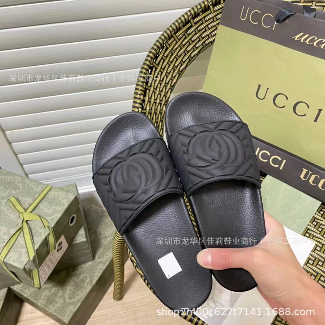 Gucci Slide Sandal Rose Embossed