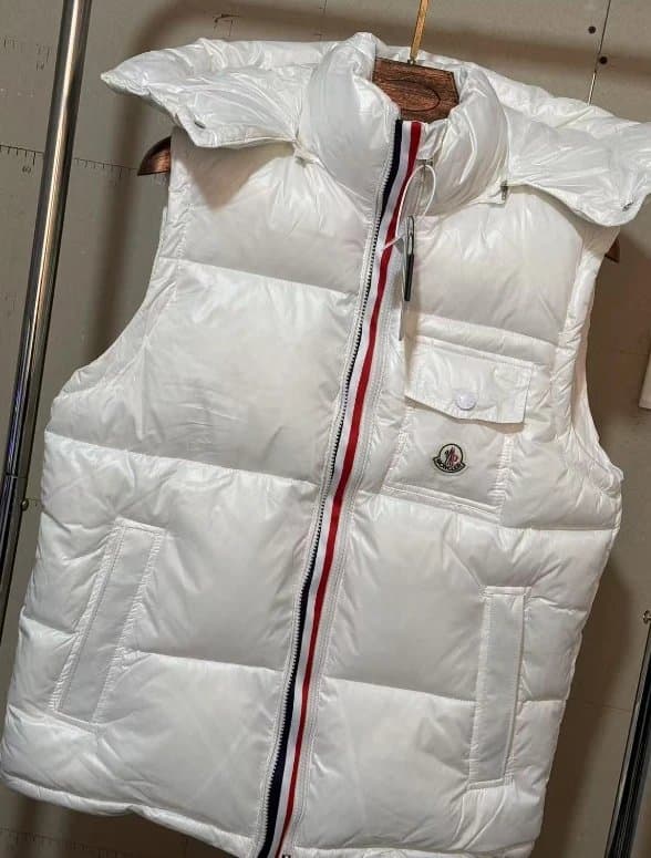 Burberry Puffer Jacket Checkered Hood — CA01