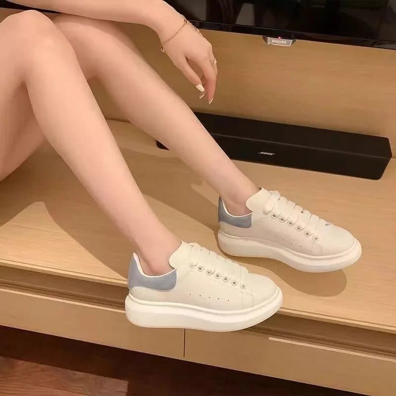 Alexander McQueen Sneaker White with Grey Heel Tab