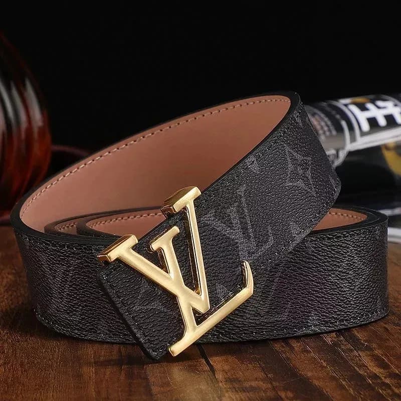 Louis Vuitton LV Belt Monogram Canvas — 黑花金扣
