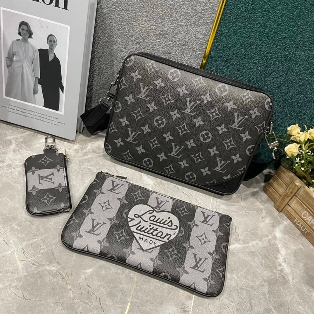 Louis Vuitton Multi Pochette Accessories Monogram Empreinte — 25.0 x 18.5 x 7.0 CM · 12
