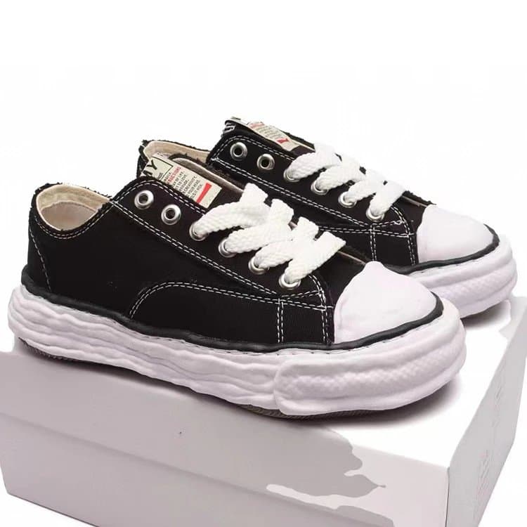 Undercover Chitose Abe x Converse Chuck Taylor Distorted Sole