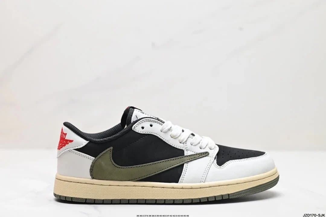 Nike × Travis Scott Dunk Low Cactus Jack — 款式16