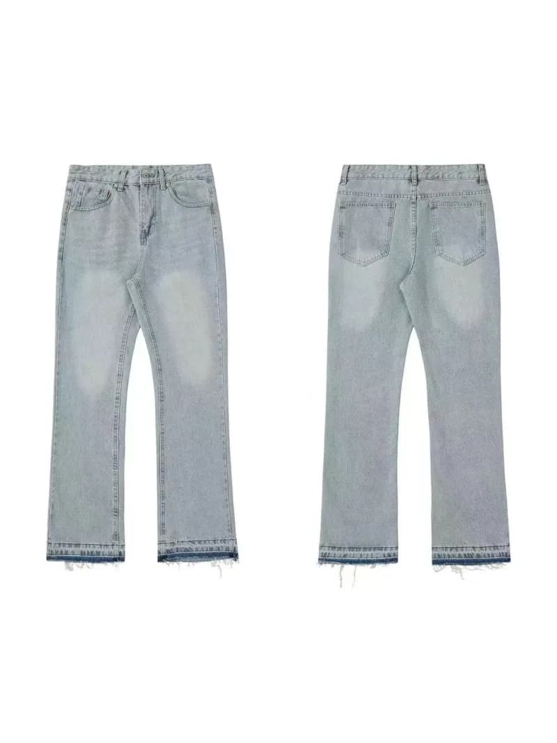 Levi's Straight-Leg Jeans Light Wash with Frayed Hem