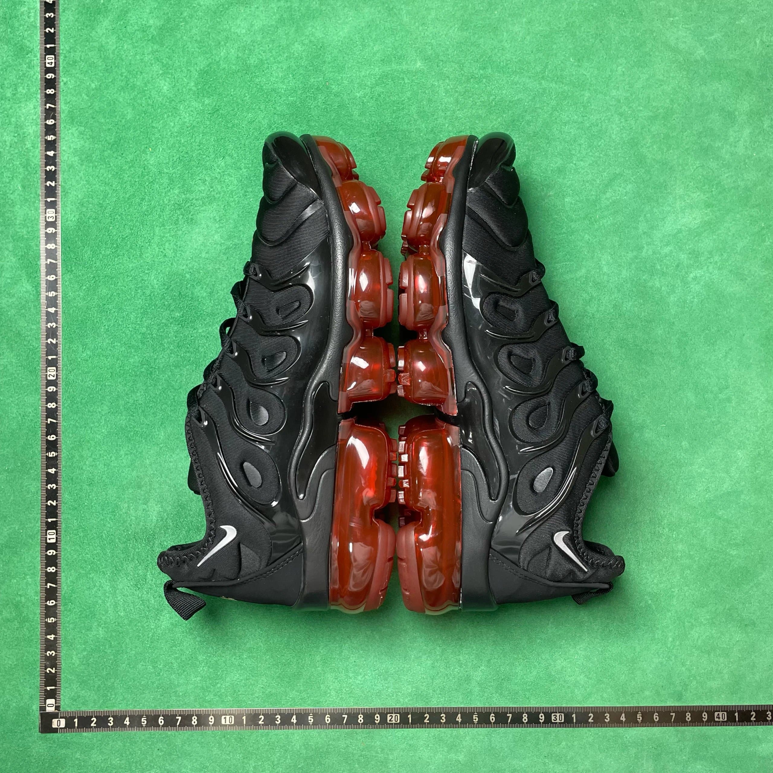 Nike Air Max Plus Multiple Colorways — 15号黑红底CV1646-001