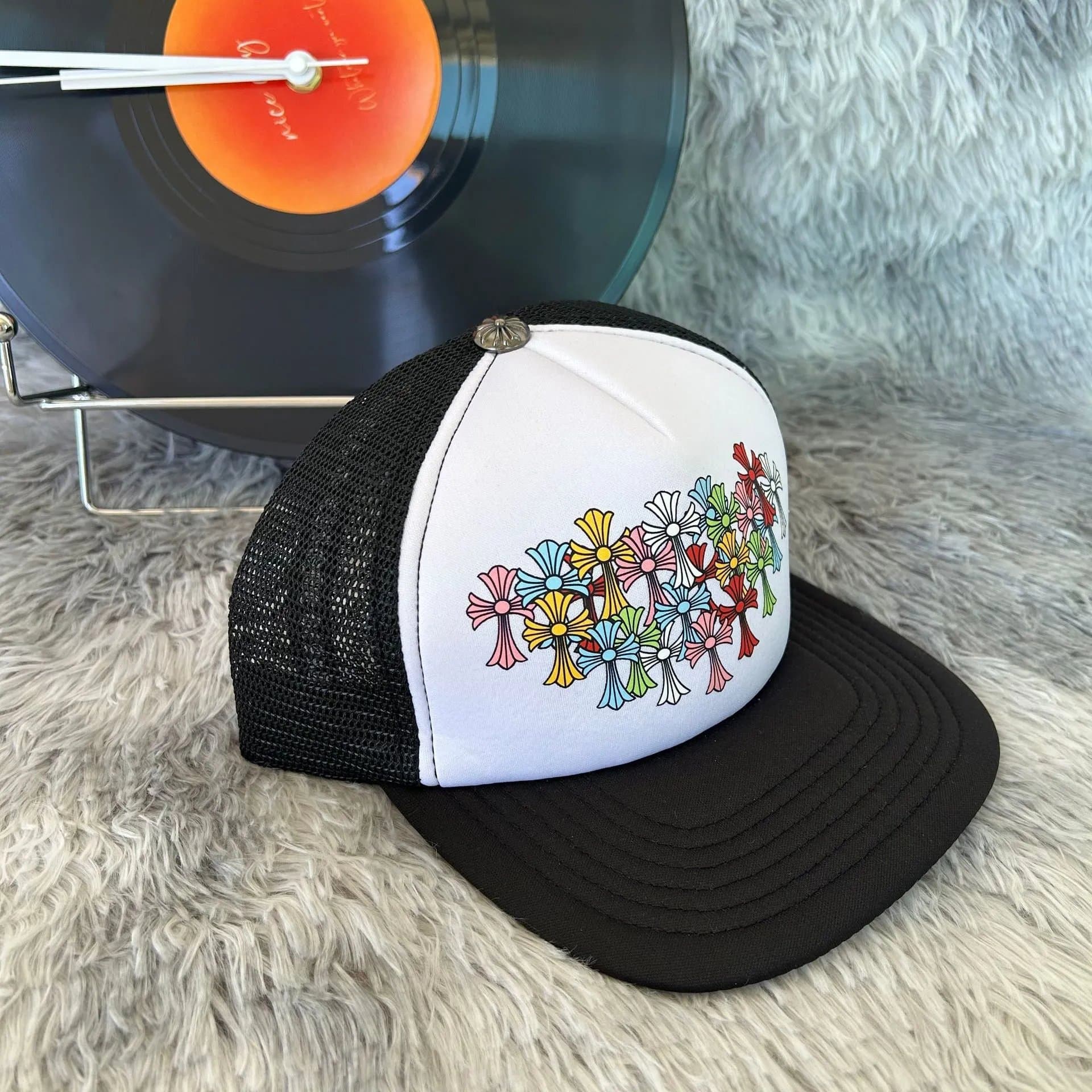 Chrome Hearts Snapback Cap Gothic Logo Embroidery — 可调节 · M051
