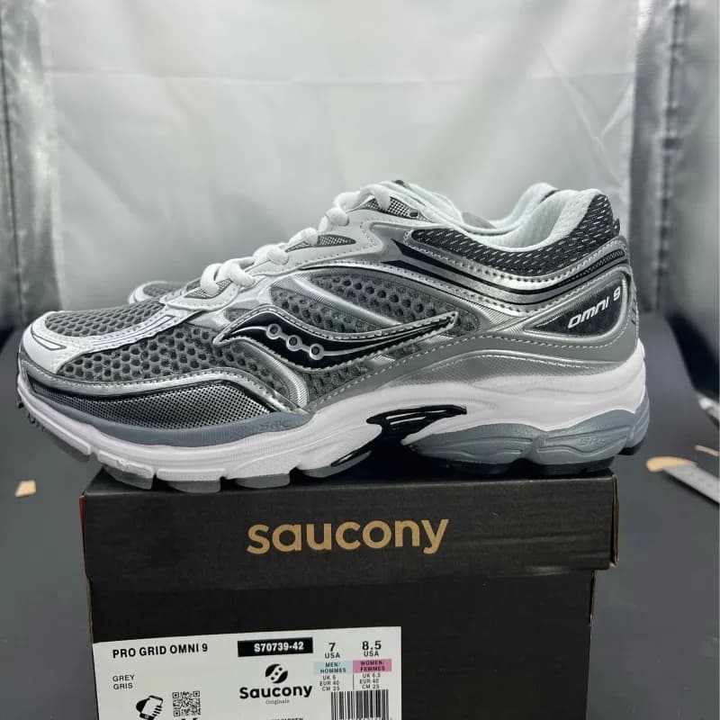 Saucony Pro Grid Omni 9 Grey