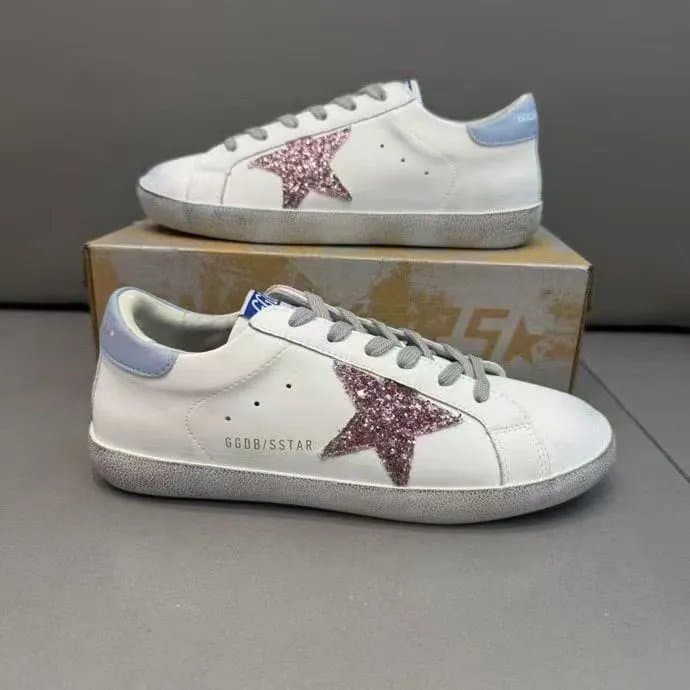 Golden Goose Superstar Red Star — 24
