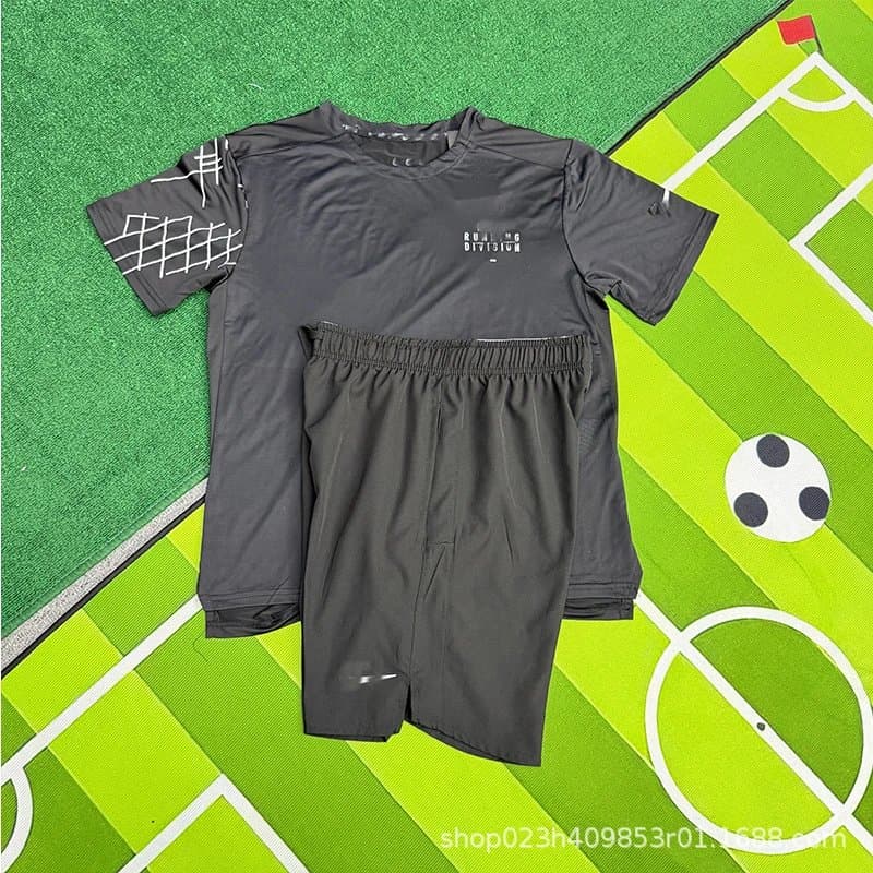 Nike Training Set Grid Print