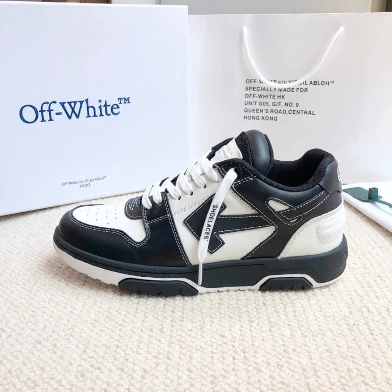 Off-White Low Top Sneaker For Walking — 31