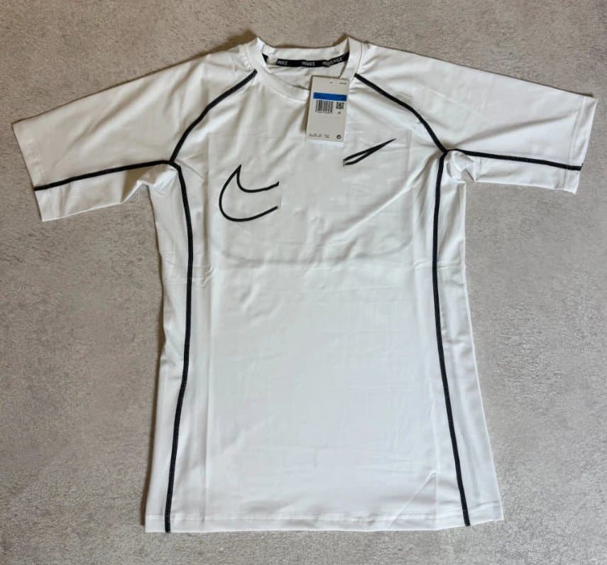 The Nike Tee MLB Edition — 001款白色