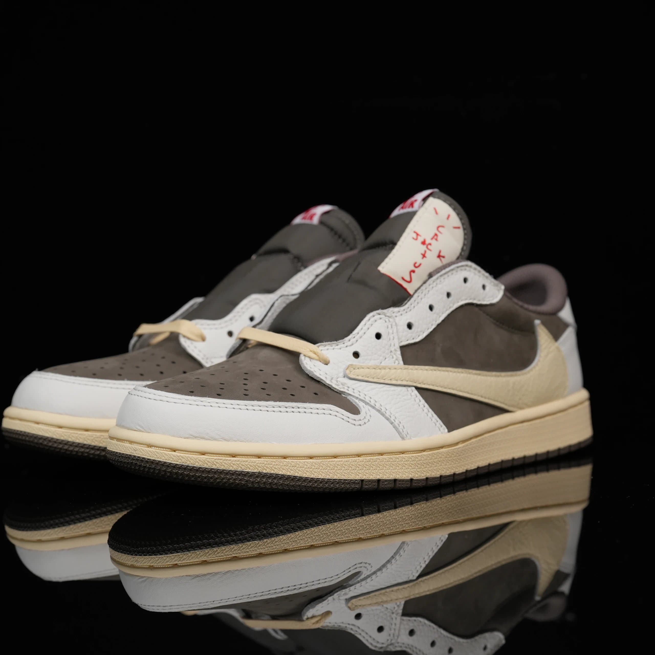 Travis Scott Air Jordan 1 Low Cactus Jack