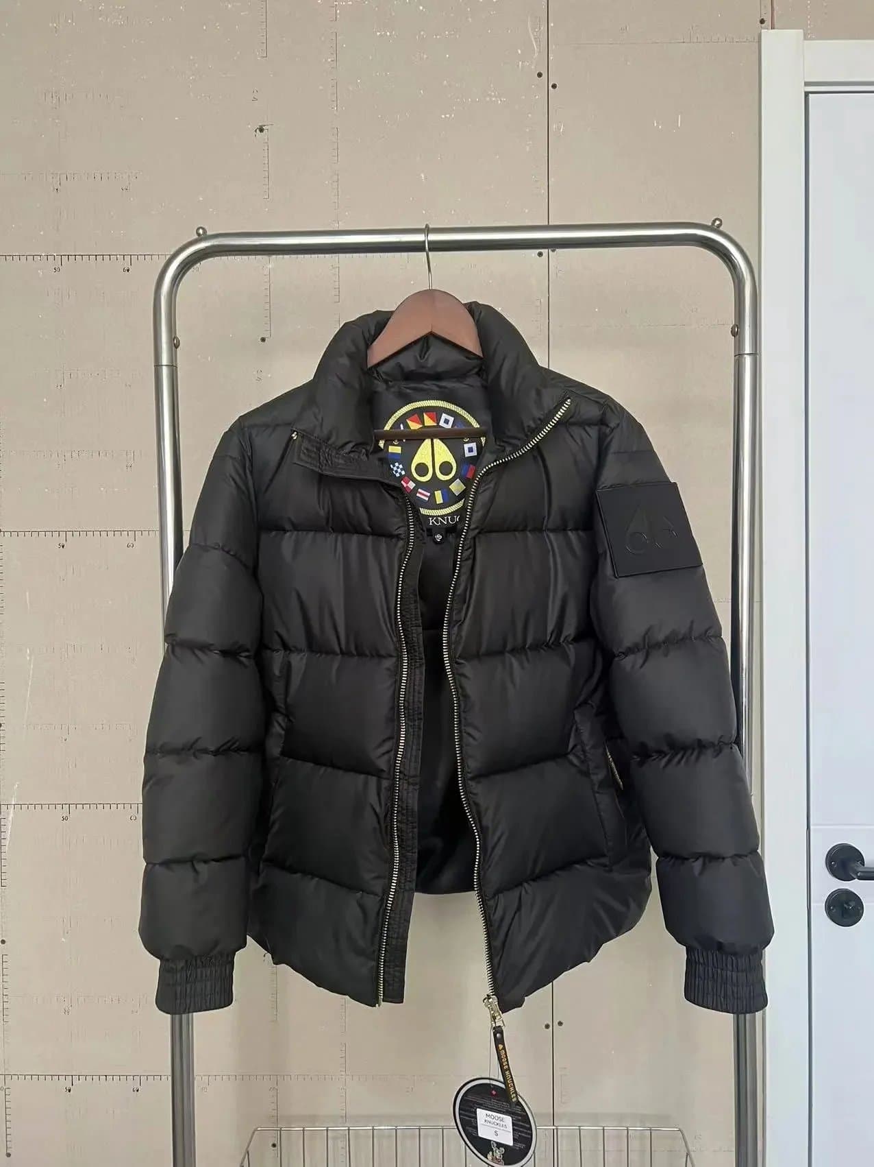 Moncler Puffer Jacket Classic Logo Patch