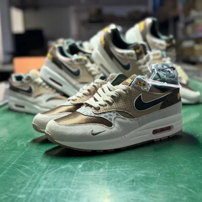 Nike Air Max 1 Animal Print
