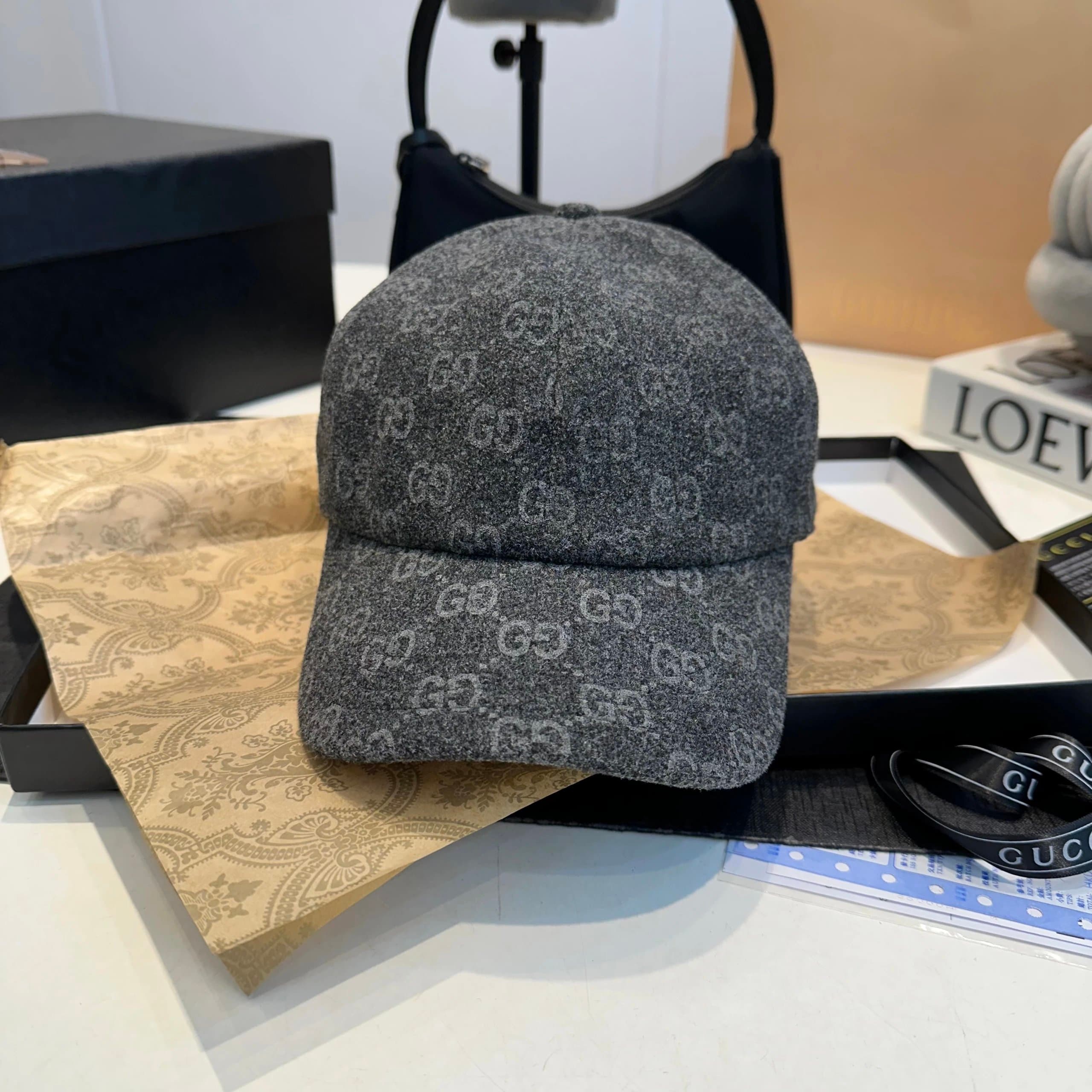 Gucci Baseball Cap GG Monogram Dip-Dye — 24