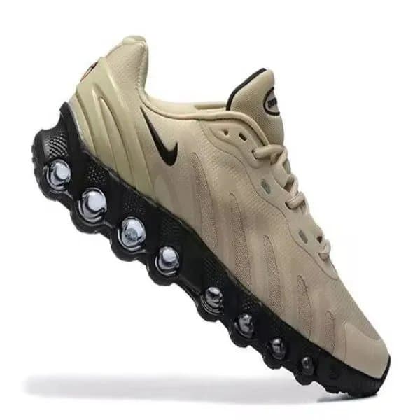 Nike Air Max Plus Triple White — 33