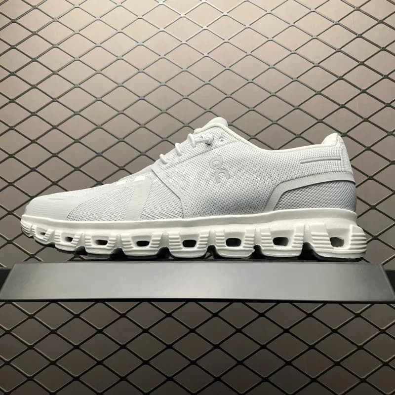 On Cloud All White
