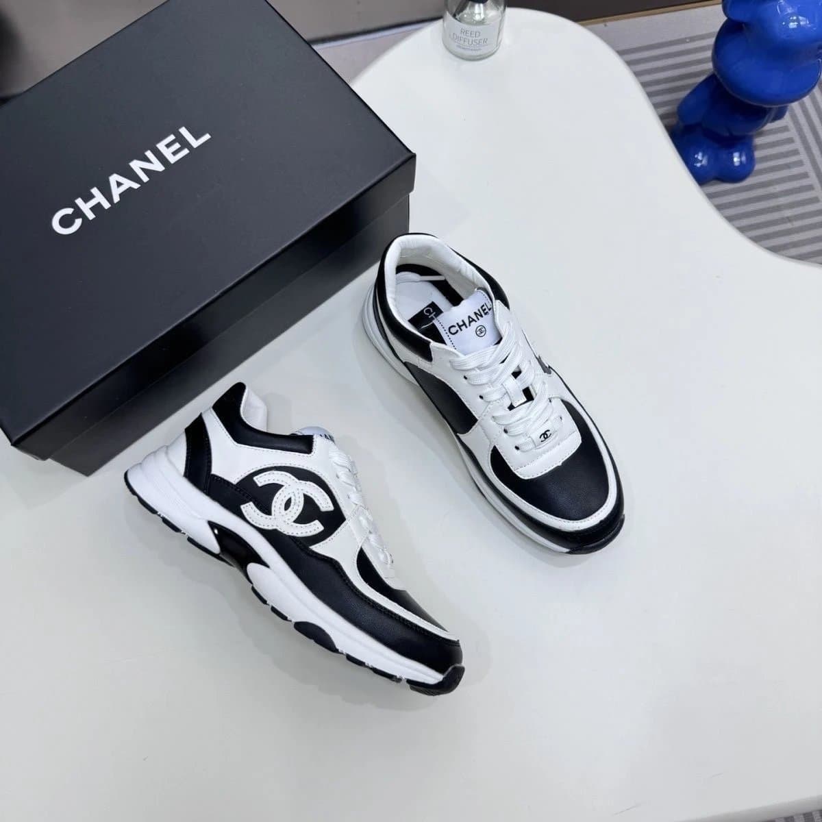 Chanel Sneaker CC Logo