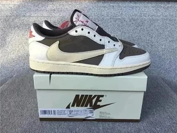 Travis Scott × Nike Air Jordan 1 Low Cactus Jack