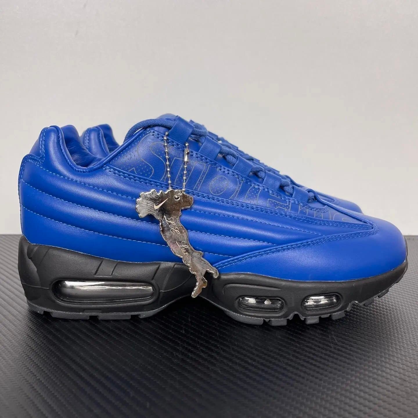 Nike × Off-White Air Max TN Italy