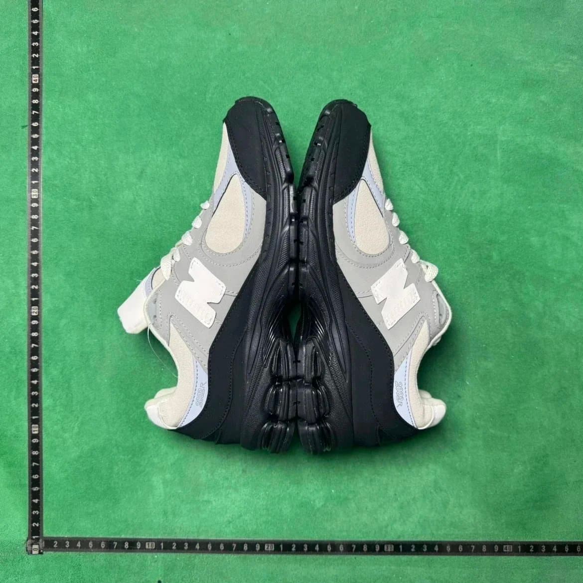 New Balance 2002R Cloud White — 14号灰白黑2002RBA
