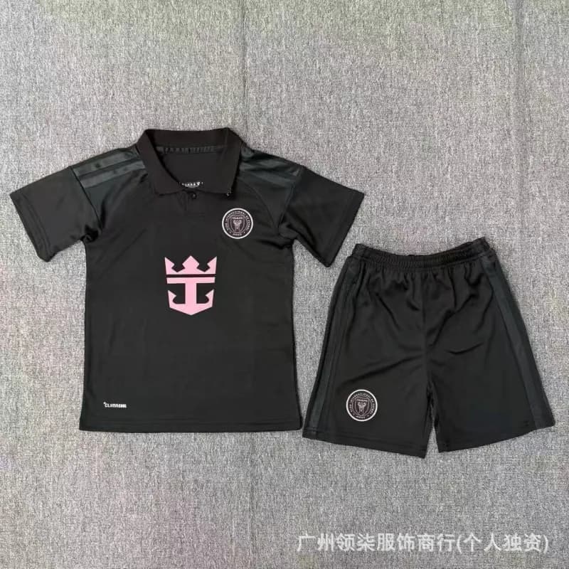 Home Kit Black with Pink Crest