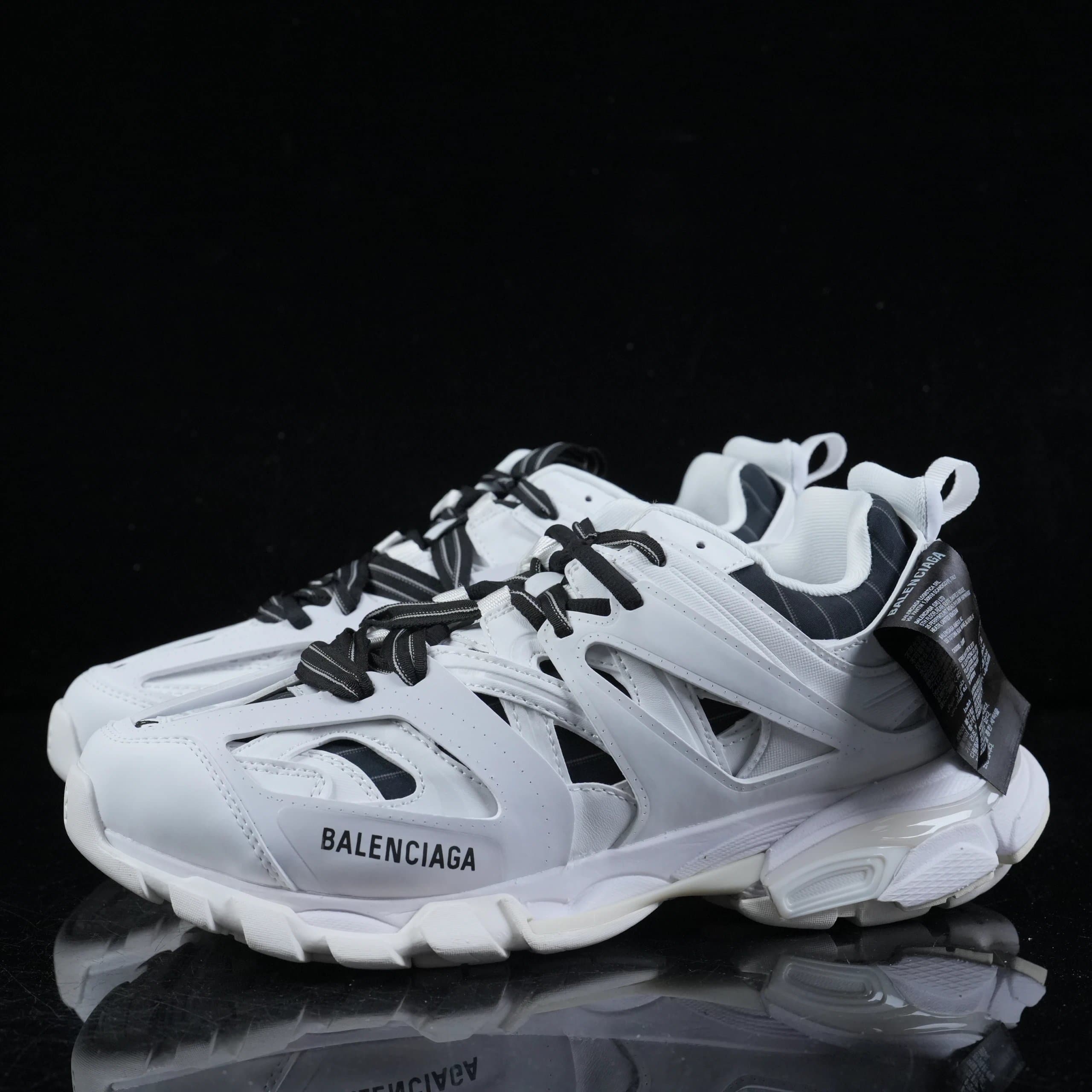 Balenciaga Triple S Multi-Lace — 542023-W3SRA-0135